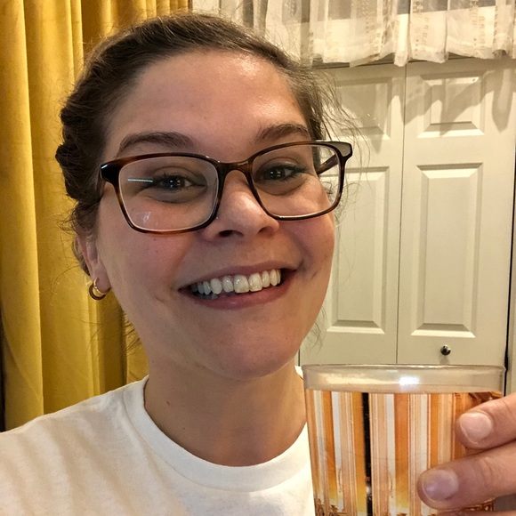 Meet your Posher, Kat - Picture 4 of 4